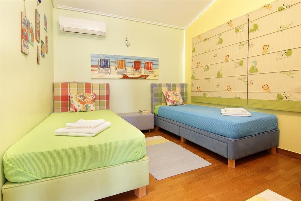 Luxury Villa Sea Melody Palaiá Fókaia Esterno foto
